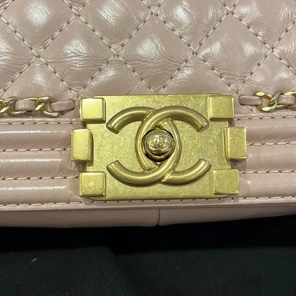 Chanel Quilted Boy Flapbag in Nude Pink w/Gold / RARE EUC - Picture 9 of 15